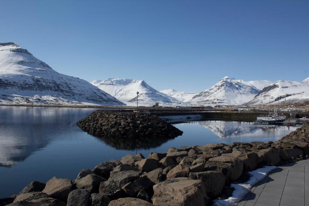Hotel Austur Reydarfjordur Exteriör bild